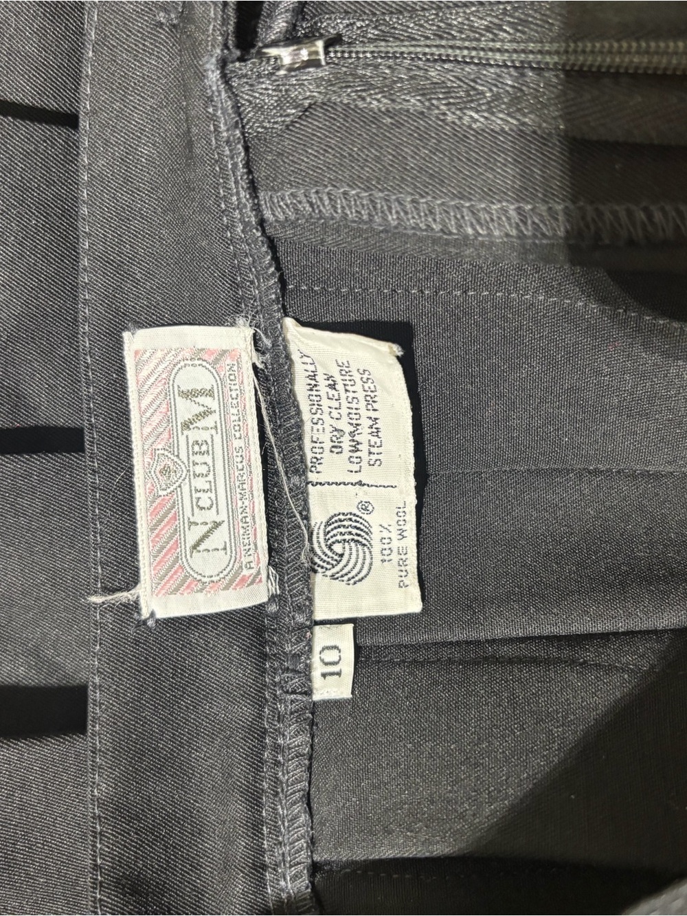 Vintage Neiman Marcus 100% Wool Black Pleated Midi Skirt - Picture 3 of 3
